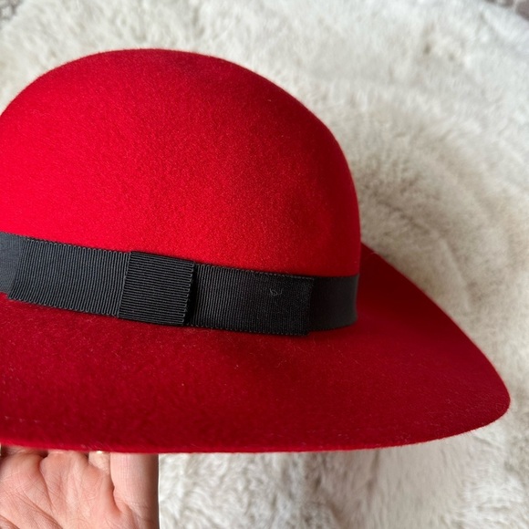 Vintage Liz Claiborne Felt Bowler Villager 100%‎ Wool Hat Red